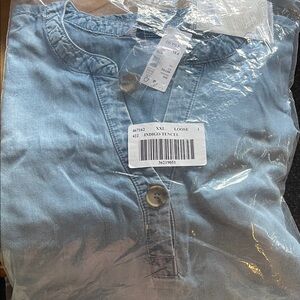 Reitmans Light Blue Button Down Shirt